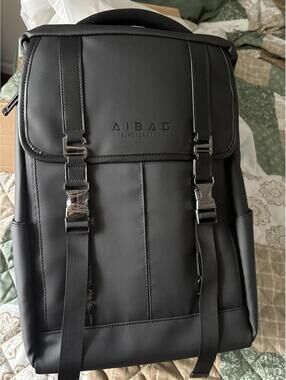 AIBAG Black Backpack with Built-in Fans